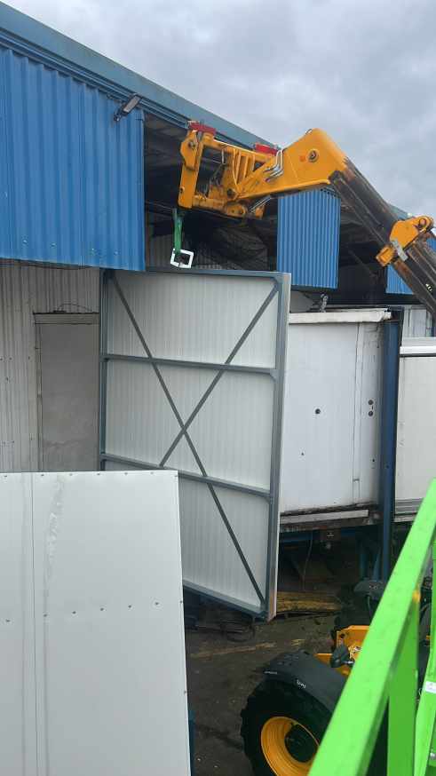 London Dock Levellers